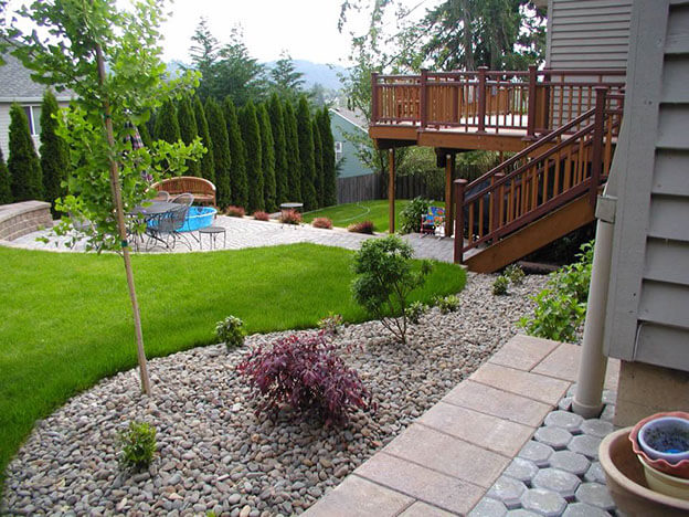 a picture of a garden 3